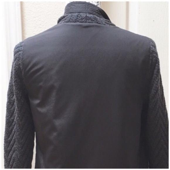 [PRE-OWNED] LAFAYETTE 148 Merino Wool Drape Front Zigzag Jacquard Cardigan Sz 0P - Picture 4 of 8